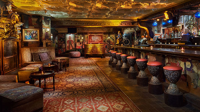 Roses, Rosé & R&B Karaoke Valentine’s Party